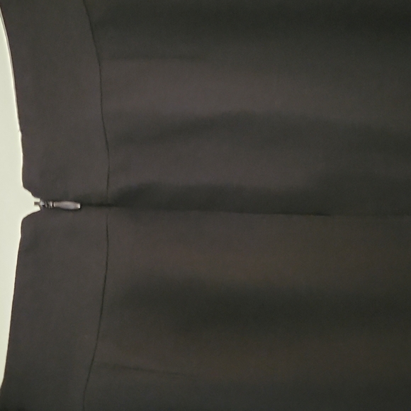 Black Madison & Max Suit, sz 2P - Picture 11 of 12